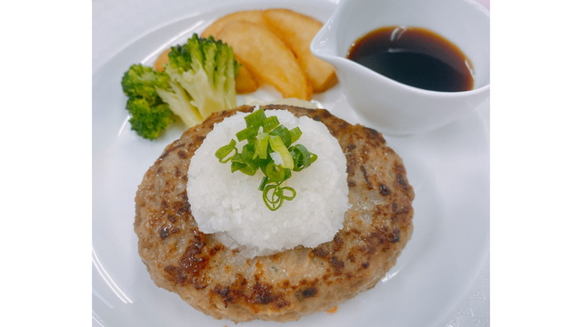 ハンバーグステーキ　おろしソース